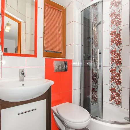 ベッド・アンド・ブレックファスト U Futra